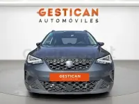 Usado Seat Arona Style 110 CV (80 kW) 2023 Gris / plata SUV