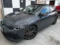 Usado VW Golf VIII GTI Clubsport 300 CV (220 kW) 2022 Varios colores Berlina