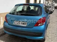 Usado Peugeot 207 70 CV (51 kW) 2012 Azul Berlina