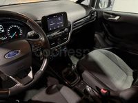 Usado Ford Fiesta Active 85 CV (62 kW) 2018 Gris / plata Utilitario