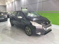 Usado Peugeot 208 Allure 95 CV (69 kW) 2012 Negro Utilitario