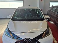 Usado Toyota Aygo X-play 69 CV (50 kW) 2016 Blanco Utilitario