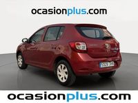 Usado Dacia Sandero Lauréate 75 CV (55 kW) 2015 Rojo Utilitario