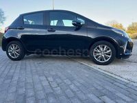 Używany Toyota Yaris Business Edition 69 KM (50 kW) 2019 Czarny Sedan/Limuzyna