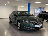 Usado Skoda Superb Ambition 150 CV (110 kW) 2021 Verde Berlina