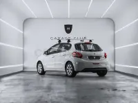 Usado Peugeot 208 68 CV (50 kW) 2015 Blanco Utilitario