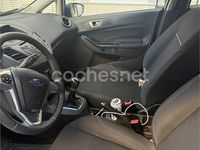 Usado Ford Fiesta Trend 75 CV (55 kW) 2015 Azul Berlina