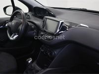 Usado Peugeot 208 82 CV (60 kW) 2018 Blanco Utilitario