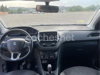 Usado Peugeot 208 Active 92 CV (67 kW) 2013 Negro Utilitario