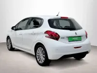 Usado Peugeot 208 Signature Sky 83 CV (61 kW) 2019 Blanco Utilitario