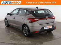 Usado Hyundai i20 101 CV (74 kW) 2022 Gris Utilitario