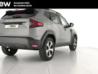 Usado Dacia Duster Journey 130 CV (95 kW) 2025 Gris SUV