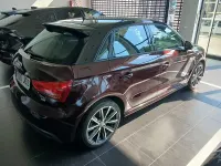 Usado Audi A1 Sportback 95 CV (69 kW) 2015 Granate Utilitario