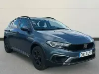 Usado Fiat Tipo Cross 130 CV (95 kW) 2022 Gris