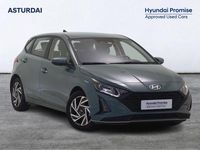 Usado Hyundai i20 100 CV (73 kW) 2024 Verde Berlina