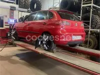 Usado Seat Ibiza Reference 70 CV (51 kW) 2007 Rojo Utilitario