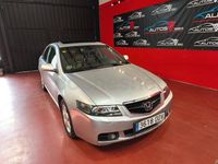 Usado Honda Accord Executive 140 CV (102 kW) 2004 Gris / plata Berlina