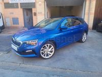 Usado Skoda Scala Sport 115 CV (84 kW) 2020 Azul Utilitario