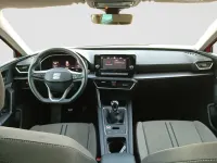 Usado Seat Leon Style 110 CV (80 kW) 2022 Rojo Berlina