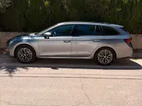 Usado Skoda Octavia 150 CV (110 kW) 2025 Gris Familiar