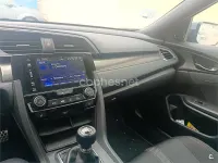 Usado Honda Civic Elegance 129 CV (94 kW) 2018 Gris / plata Berlina