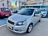 Usado Chevrolet Aveo LS 84 CV (61 kW) 2011 Gris / plata Berlina