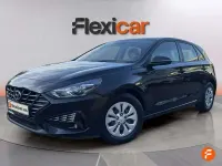 Usado Hyundai i30 110 CV (80 kW) 2022 Negro Utilitario