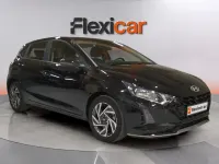 Usado Hyundai i20 100 CV (73 kW) 2024 Negro Utilitario
