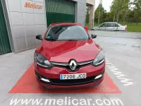 Usado Renault Mégane III Intens 115 CV (84 kW) 2015 Granate Berlina