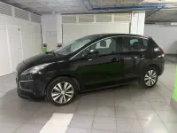 Usado Peugeot 3008 Access 120 CV (88 kW) 2014 Negro Familiar