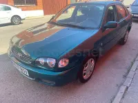 Usado Toyota Corolla Terra 97 CV (71 kW) 2002 Verde Berlina