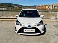 Usado Toyota Yaris Hybrid Advance 99 CV (72 kW) 2019 Blanco Utilitario