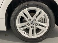 Usado Toyota Corolla Active 122 CV (89 kW) 2021 Gris / plata Familiar