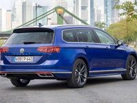 Usado VW Passat 122 CV (89 kW) 2022 Gris Familiar