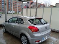 Usado Kia ProCeed 90 CV (66 kW) 2012 Gris / plata Utilitario