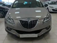 Usado Lancia Delta 120 CV (88 kW) 2009 Gris / plata Utilitario