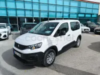 Usado Peugeot Rifter Active 100 CV (73 kW) 2021 Blanco Monovolumen