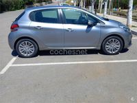 Usado Peugeot 208 Allure 100 CV (73 kW) 2019 Gris / plata Utilitario