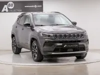 Usado Jeep Compass Limited 130 CV (95 kW) 2024 Gris / plata SUV