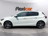 Usado Peugeot 308 Allure 131 CV (96 kW) 2018 Blanco Berlina