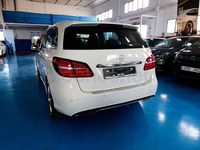 Usado Mercedes B180 109 CV (80 kW) 2018 Blanco Monovolumen