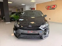 Używany Ford Focus RS 350 KM (257 kW) 2017 Czarny Sedan/Limuzyna