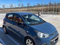 Usado Hyundai i10 Blackline 87 CV (63 kW) 2015 Azul Utilitario