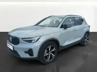 Usado Volvo XC40 Plus 163 CV (119 kW) 2024 Gris / plata SUV