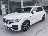 Käytetty VW Touareg 286 HP (210 kW) 2022 Valkoinen Katumaasturi