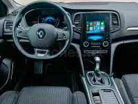 Usado Renault Mégane IV Zen 130 CV (95 kW) 2018 Rojo Berlina