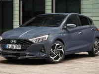 Usado Hyundai i20 80 CV (58 kW) 2025 Azul Utilitario
