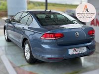 Usado VW Passat Highline 150 CV (110 kW) 2016 Azul Berlina