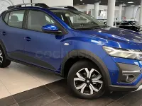 Usado Dacia Sandero Comfort 91 CV (66 kW) 2021 Azul Berlina