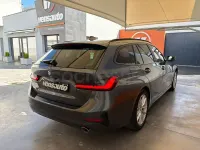 Usado BMW 318 150 CV (110 kW) 2021 Gris / plata Familiar